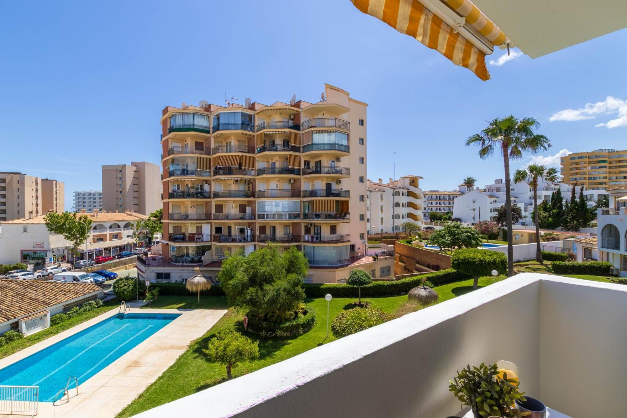 Erisa 52 By Ivi Real Estate Apartment Torremolinos Ngoại thất bức ảnh